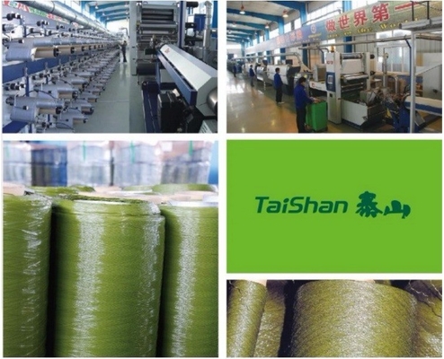 Dtex 12000 "সি" আকৃতি 40mm কৃত্রিম ল্যান্ডস্কেপিং ঘাস 130 সেলাই / এম বাগানের জন্য নকল ঘাস