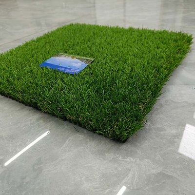 40 মিমি সবুজ উচ্চ ঘনত্ব ল্যান্ডস্কেপ কৃত্রিম Astroturf জন্য ল্যান্ডস্কেপিং বাগান বিনোদন স্থান